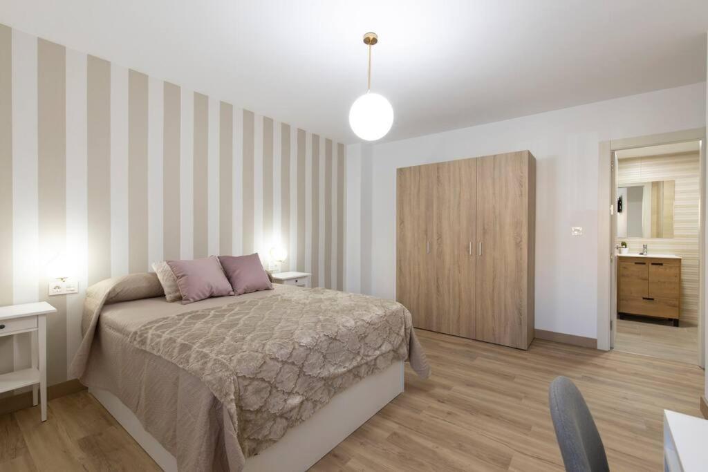 Neptuno Deluxe Apartment กรานาดา ภายนอก รูปภาพ