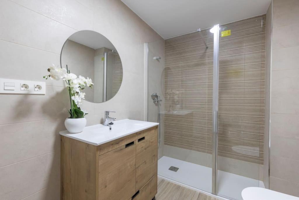 Neptuno Deluxe Apartment กรานาดา ภายนอก รูปภาพ