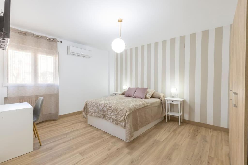 Neptuno Deluxe Apartment กรานาดา ภายนอก รูปภาพ