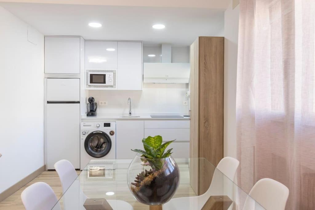 Neptuno Deluxe Apartment กรานาดา ภายนอก รูปภาพ