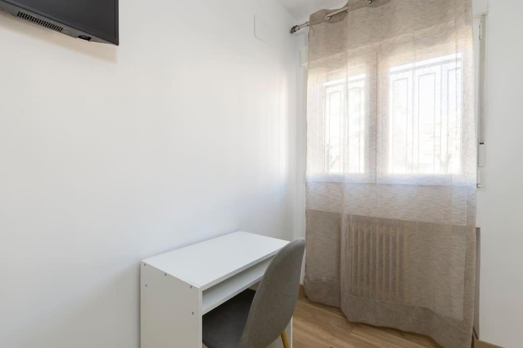 Neptuno Deluxe Apartment กรานาดา ภายนอก รูปภาพ