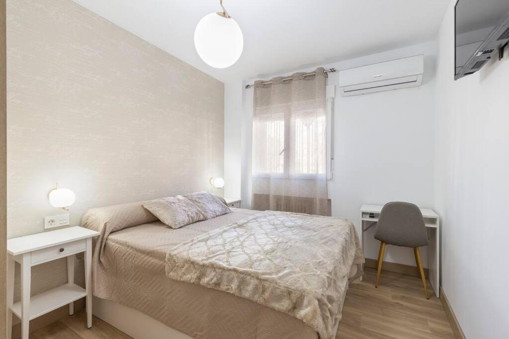 Neptuno Deluxe Apartment กรานาดา ภายนอก รูปภาพ