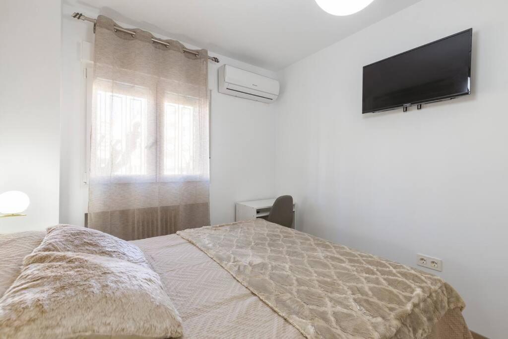 Neptuno Deluxe Apartment กรานาดา ภายนอก รูปภาพ